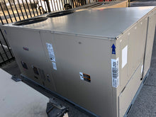 LENNOX 10 TON PACKAGE UNIT ECONOMIZER 208/230V 3PH GAS/ELEC AC HEAT ZGA120S4BH